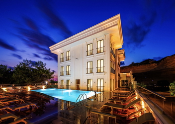 0/0 numaralı fotoğrafı